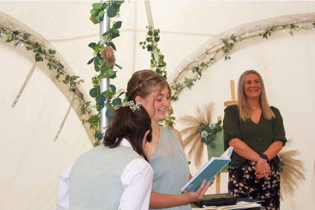 Rebecca Worrall - Independent Celebrant  gallery