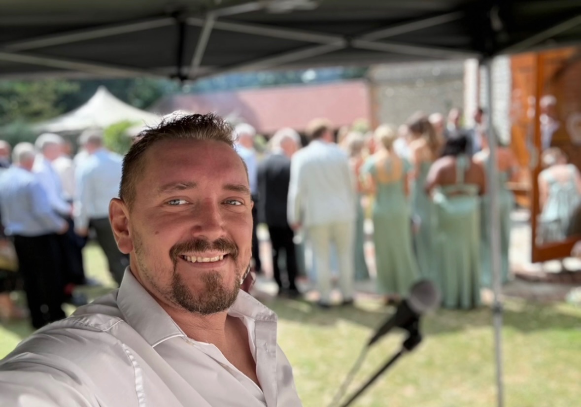 Fresh Acoustic Music Management gallery