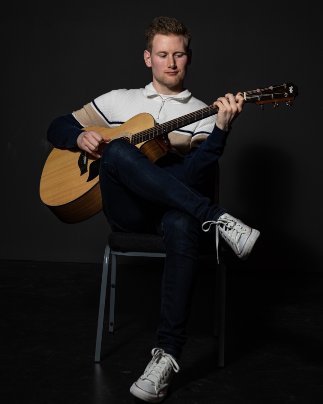 Jamie Felton Singer & (Fingerstyle) Guitarist gallery